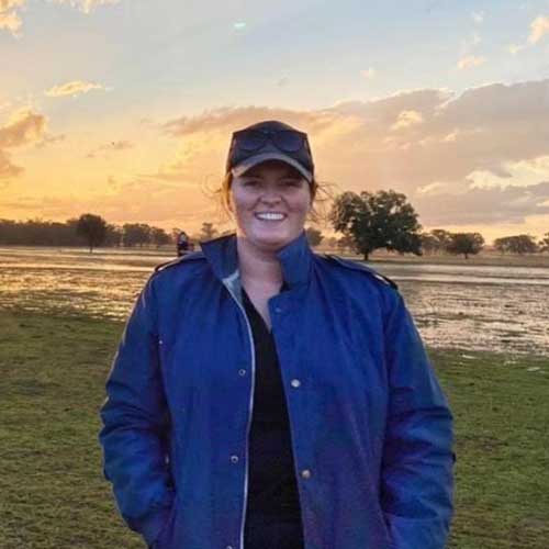 Online student Charlotte Groves in a paddock in Cowra, NSW