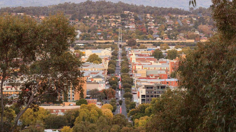 Eastbound view of Dean Street from Monument Hill in Albury