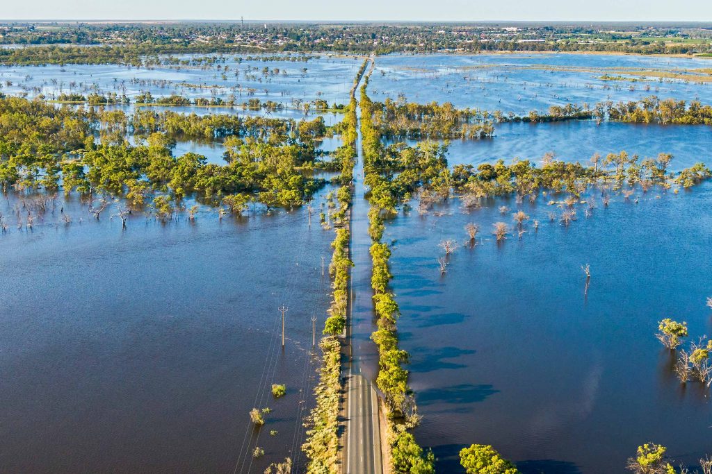 Responding to climate change: Living Hot | Insight – Charles Sturt ...