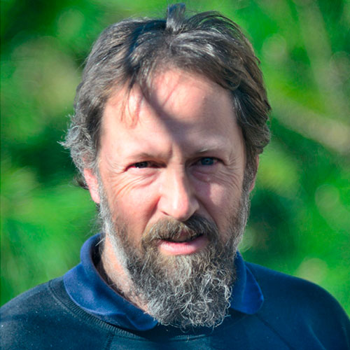 A head and shoulders portrait photo of lecturer Matt Hunt.