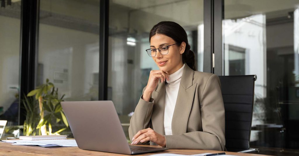 Women working on laptop