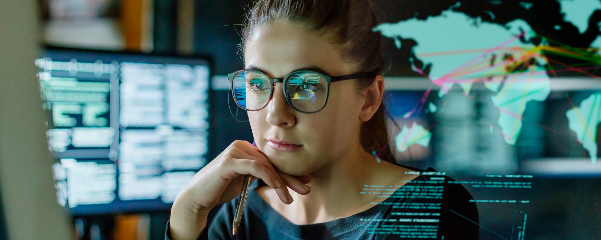 Women looking at pc